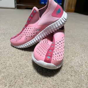 Little girls water shoes